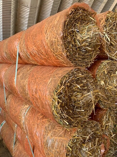 Straw Blanket