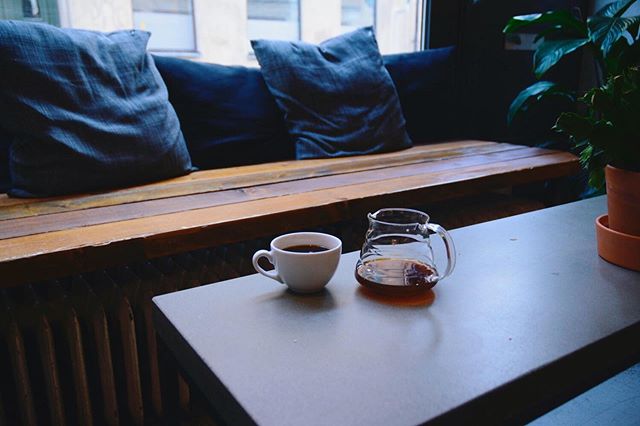 The effortless charm that Stockholm possesses is something to experience for yourself. The newest blog featuring @fikabaren is out. Be sure to add this spot to your list as it’s one to sip up, slow down, and enjoy fika. Link is in bio ☕️✨