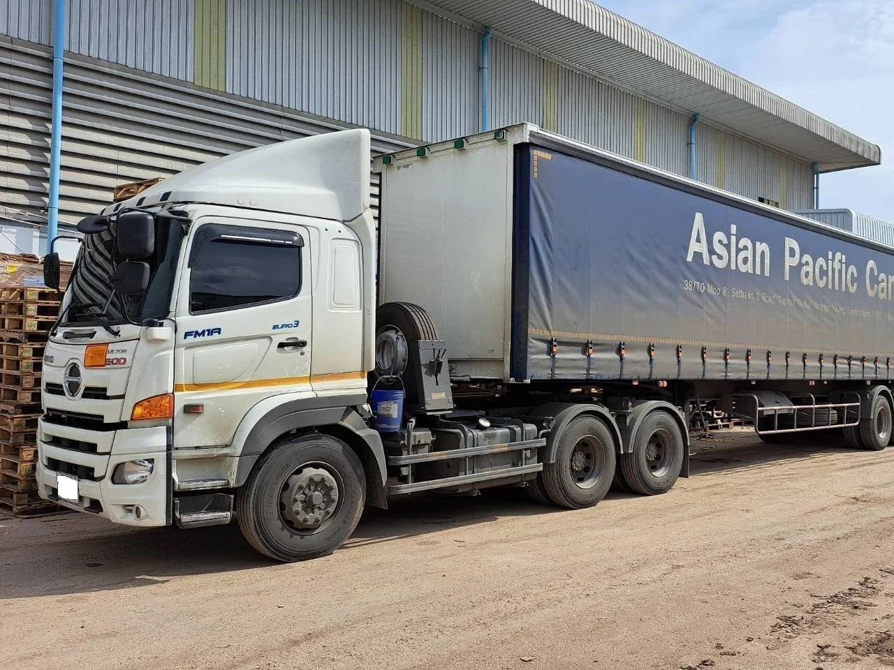 TookTruck 4cam_01.jpg