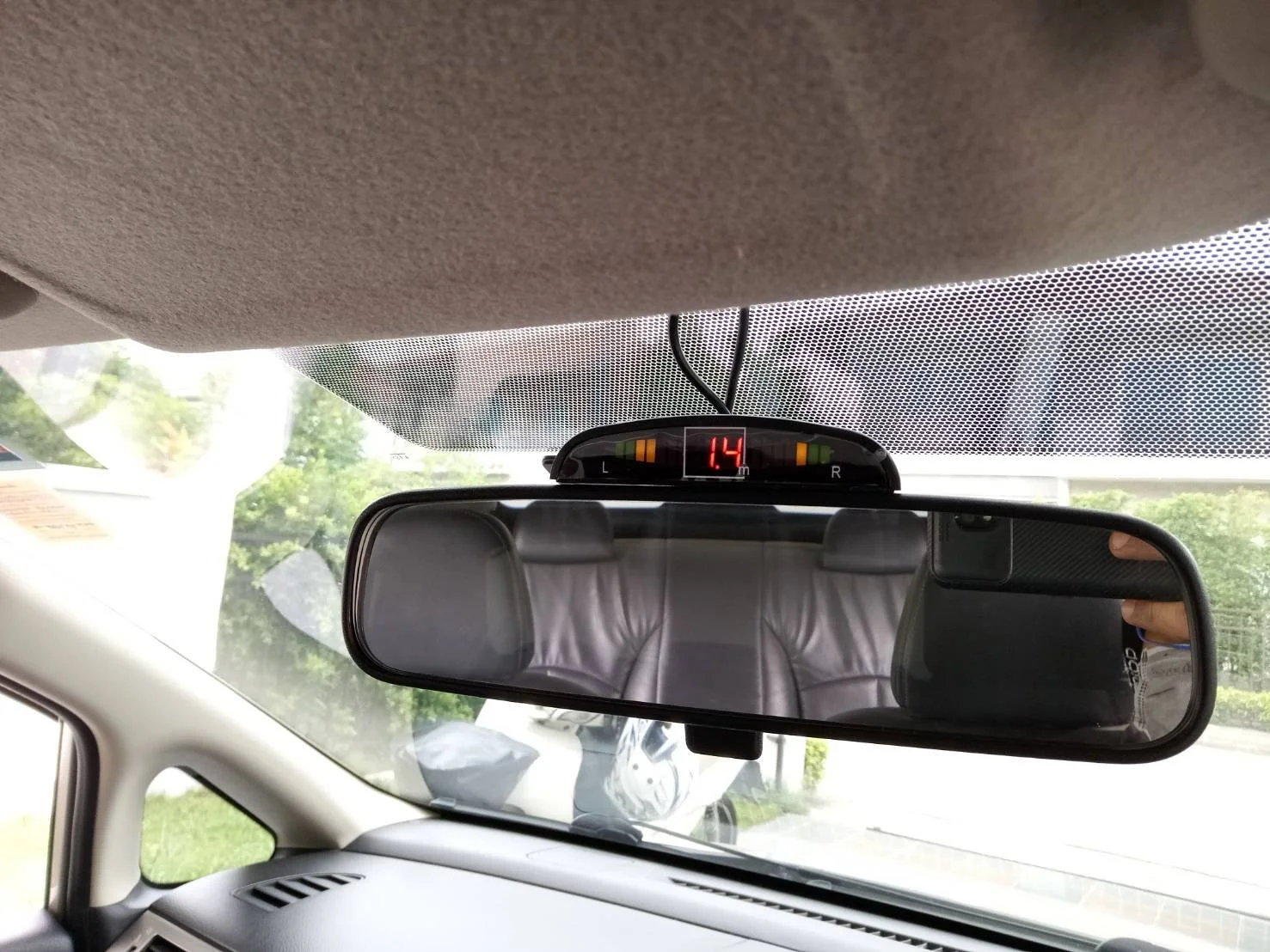 เซ็นเซอร์เตือนถอยหลังพร้อมจอไฟLEDแสดงระยะห่าง แจ้งเตือนด้วยไฟและเสียง