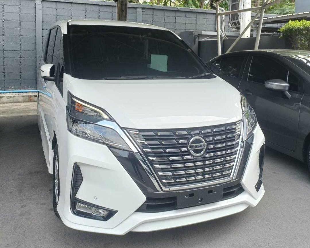 nissan07.jpg