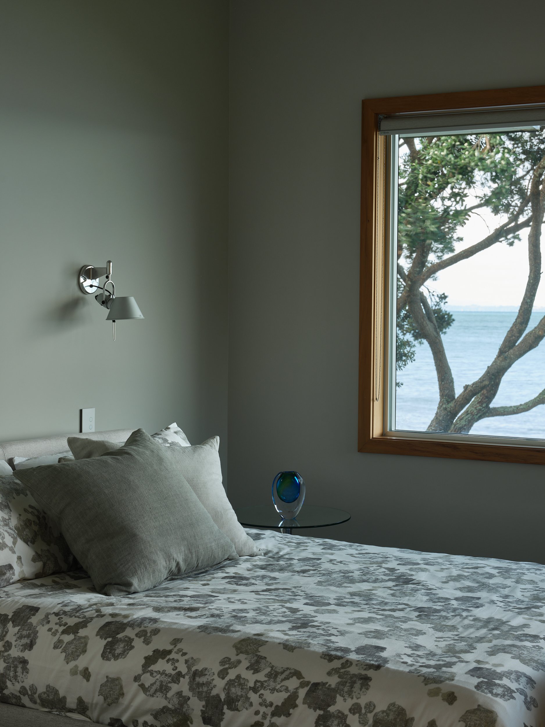 Guest bedroom.jpg