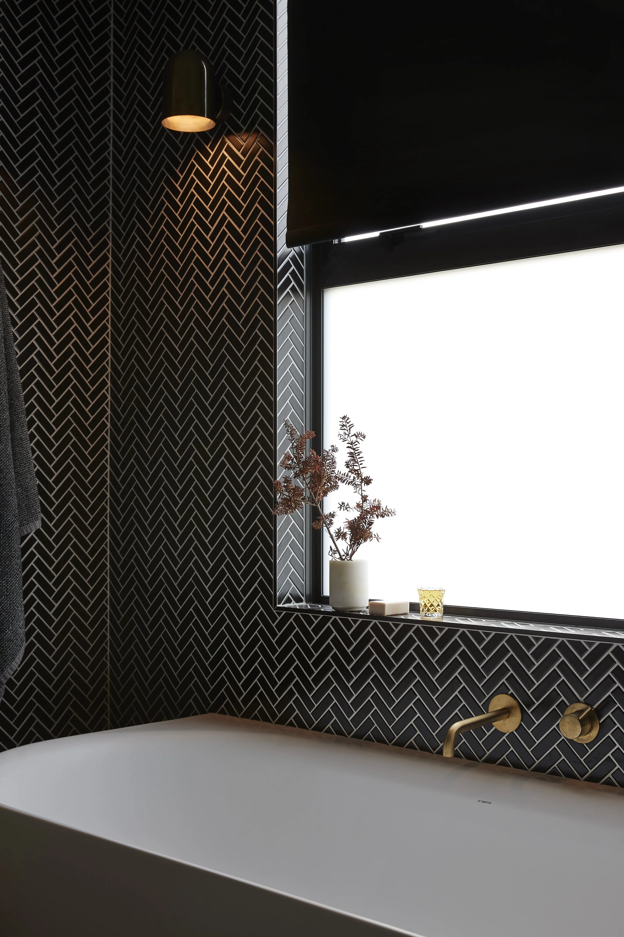 2602-Yvette Jay_Laird's Croft_ 12x.jpg