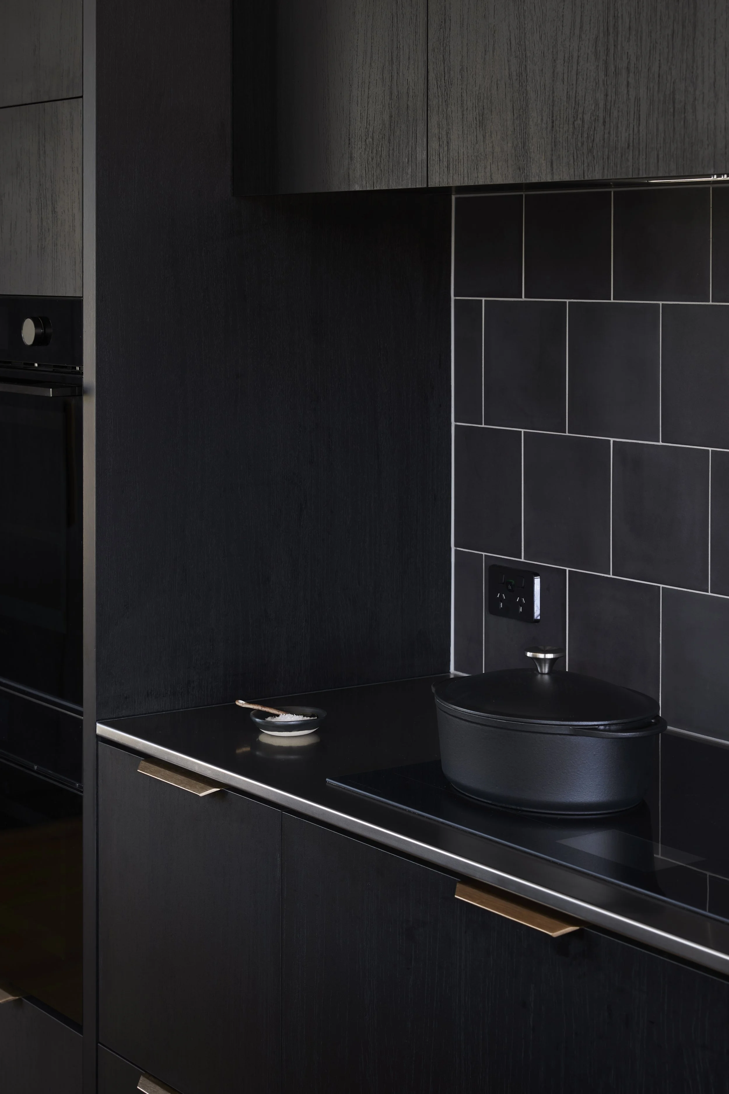 2602-Yvette Jay_Laird's Croft_ 109x.jpg