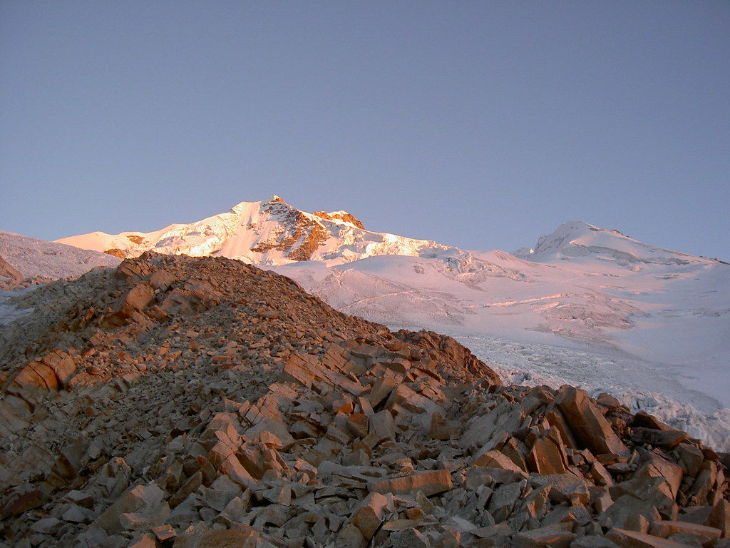 Huayna Potosí, Bolivia - Photo: tupacamaru2 on Flickr