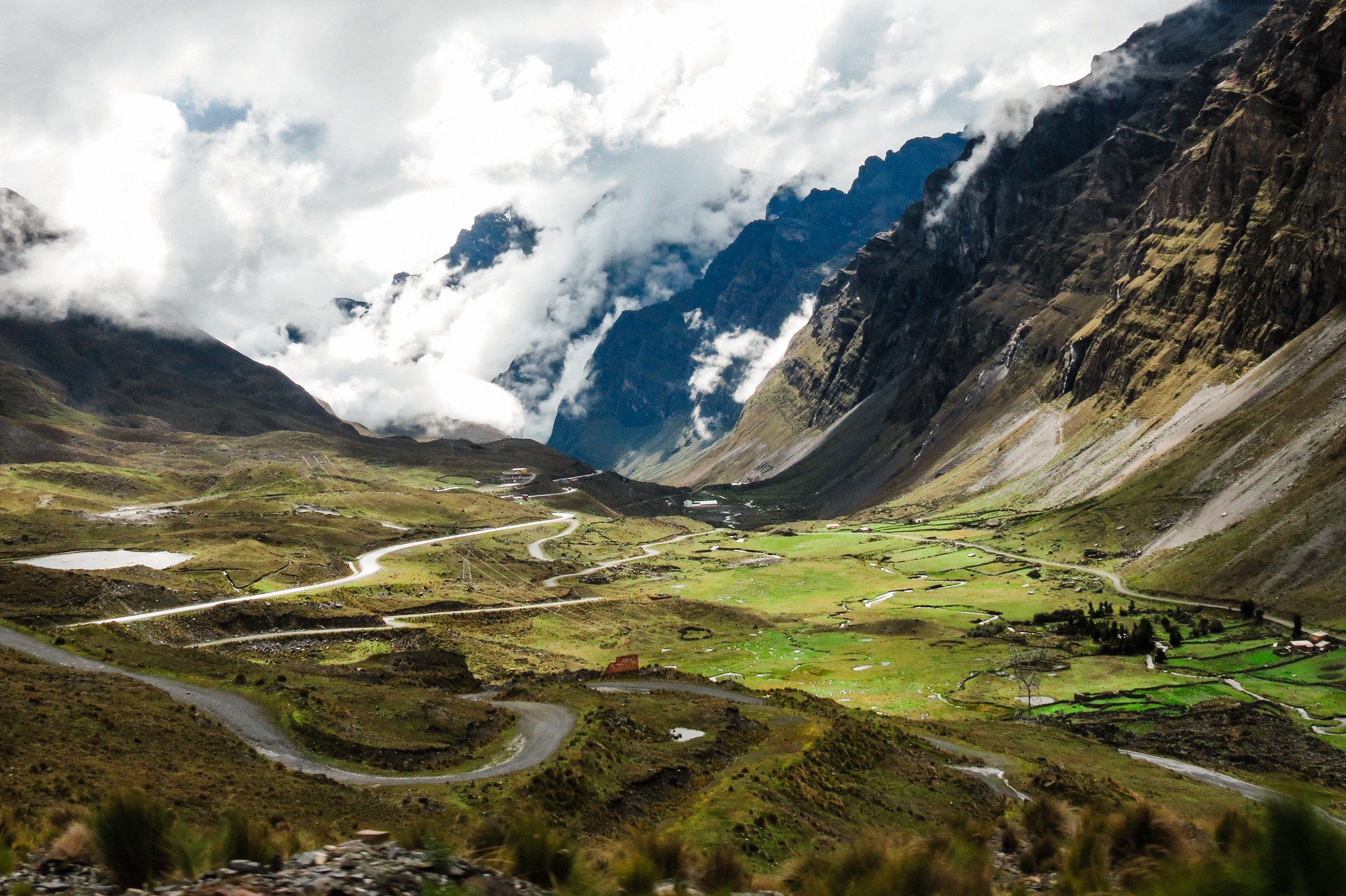 Death Road, La Paz, Bolivia - Photo: Matthew Straubmuller