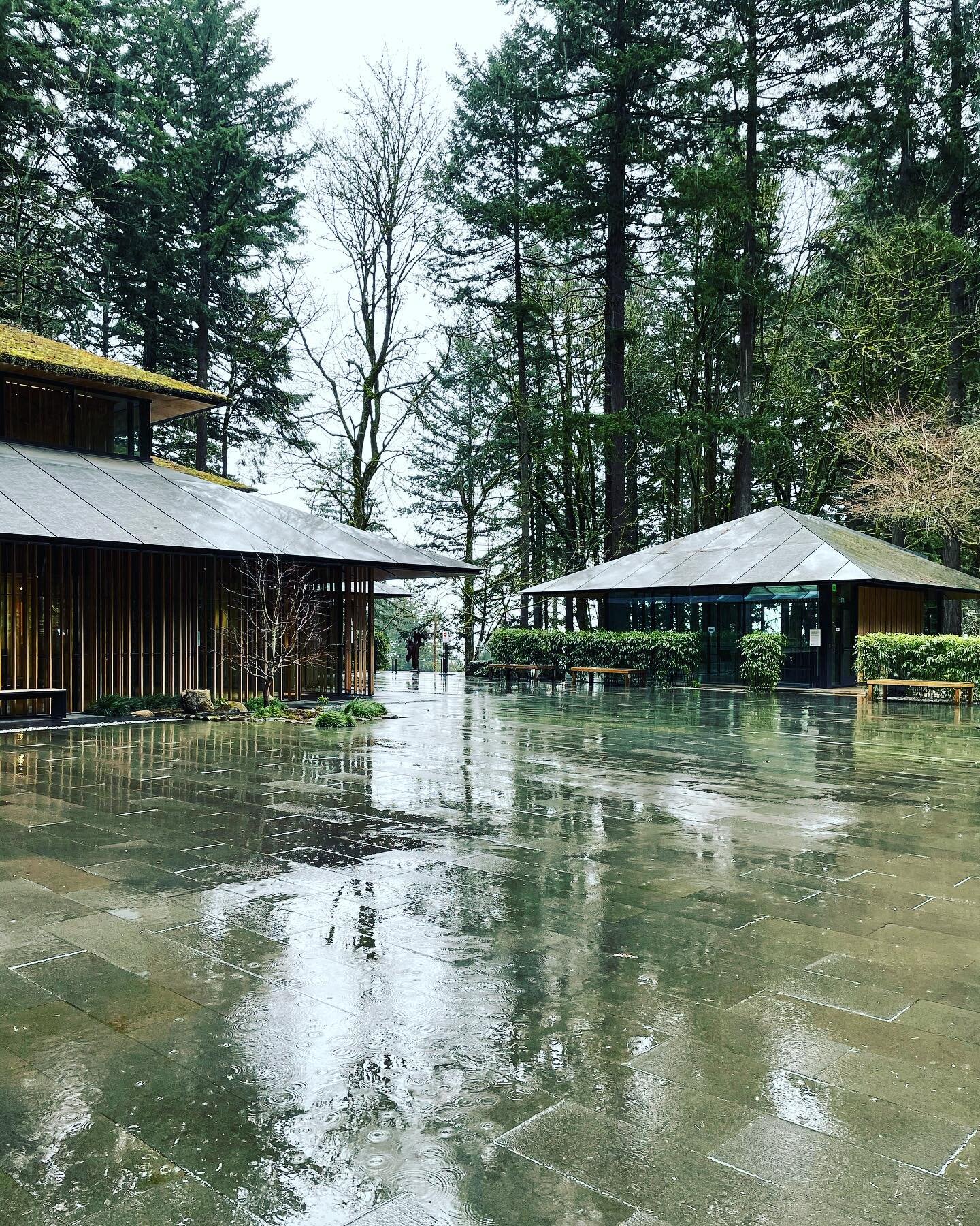 Just can&rsquo;t get enough of the beautiful structures at the #portlandjapanesegarden by Architect #kengokuma 😍 if you ever get a chance to visit, check out the drainage system or lack thereof, efficiency and simplicity at its best #contemporaryarc