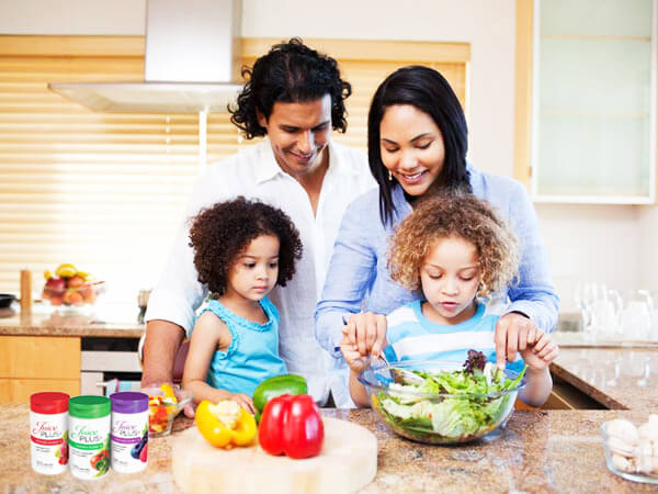 get-kids-to-embrace-healthy-eating-827963300.jpg