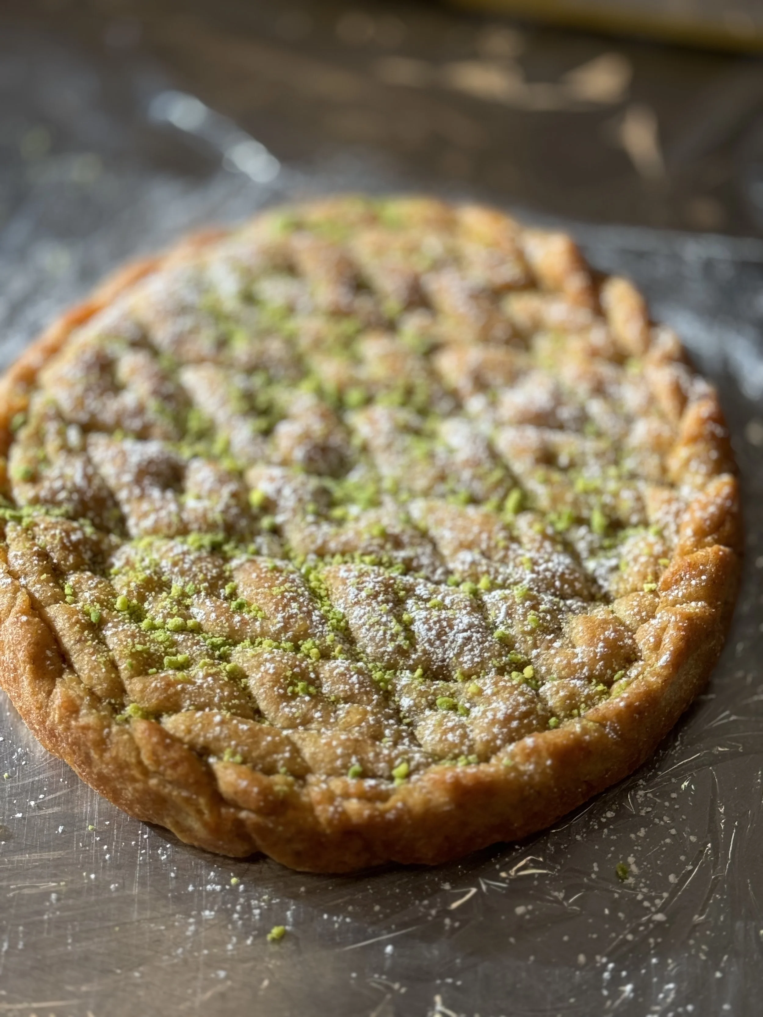 Komach Sehen / Date-Pie