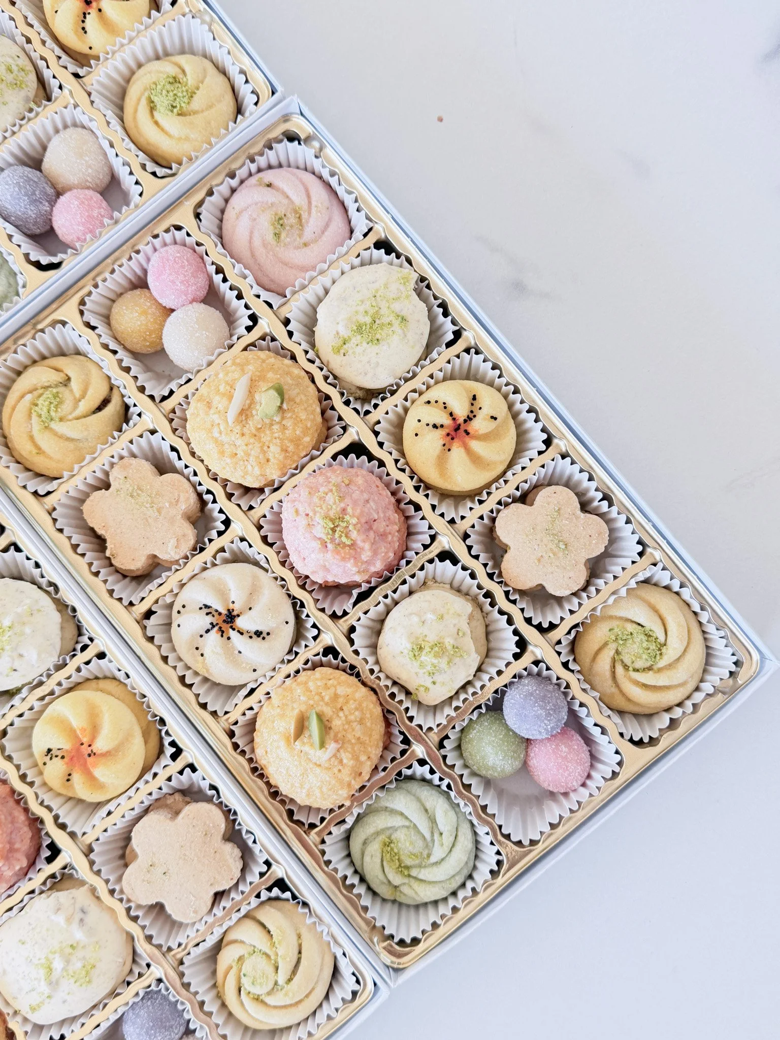 Shiraz, A Persian Pastry Collection