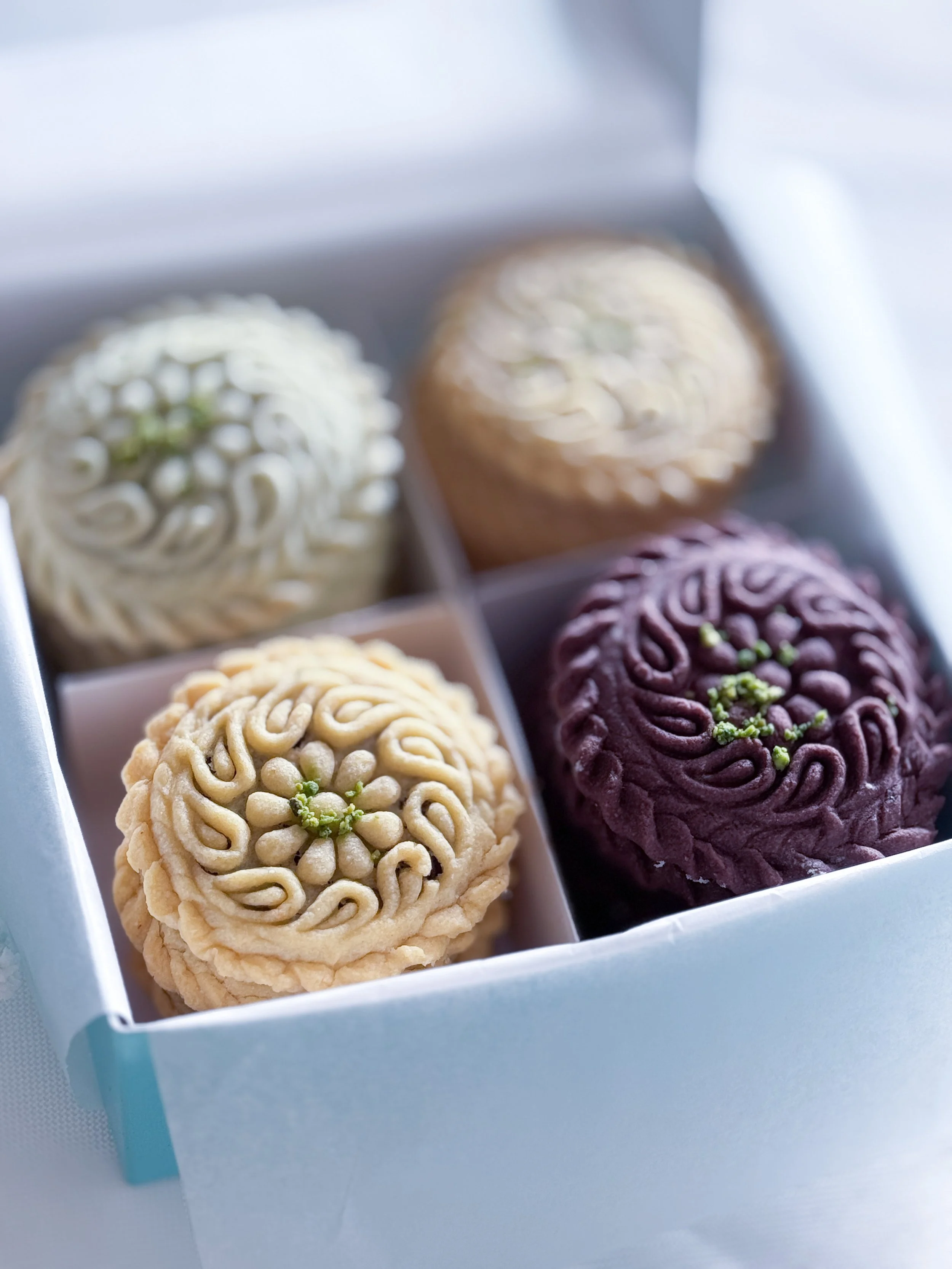 Kolompeh, Flavors of Iran