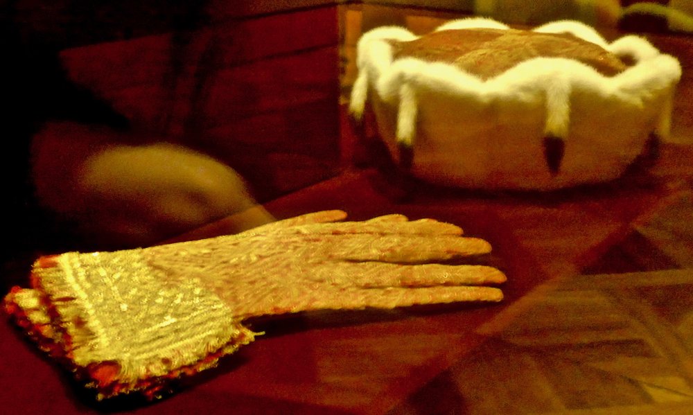 Ceremonial hat and gloves worn by Karl as king of Bohemia, a territory now located in the Czech republic