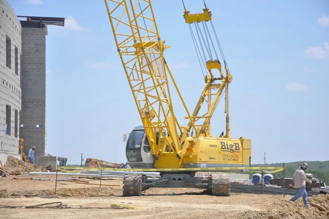 Kobelco BM600