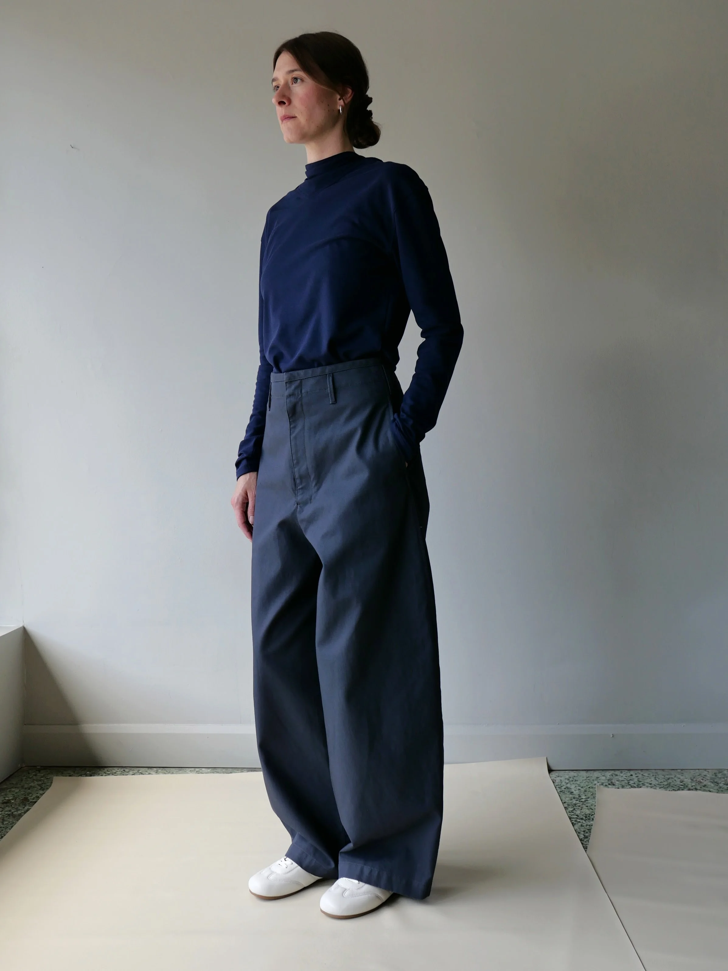 LEMAIRE LARGE CHINO PANT IN GRAPHITE BLUE — EWANIKA