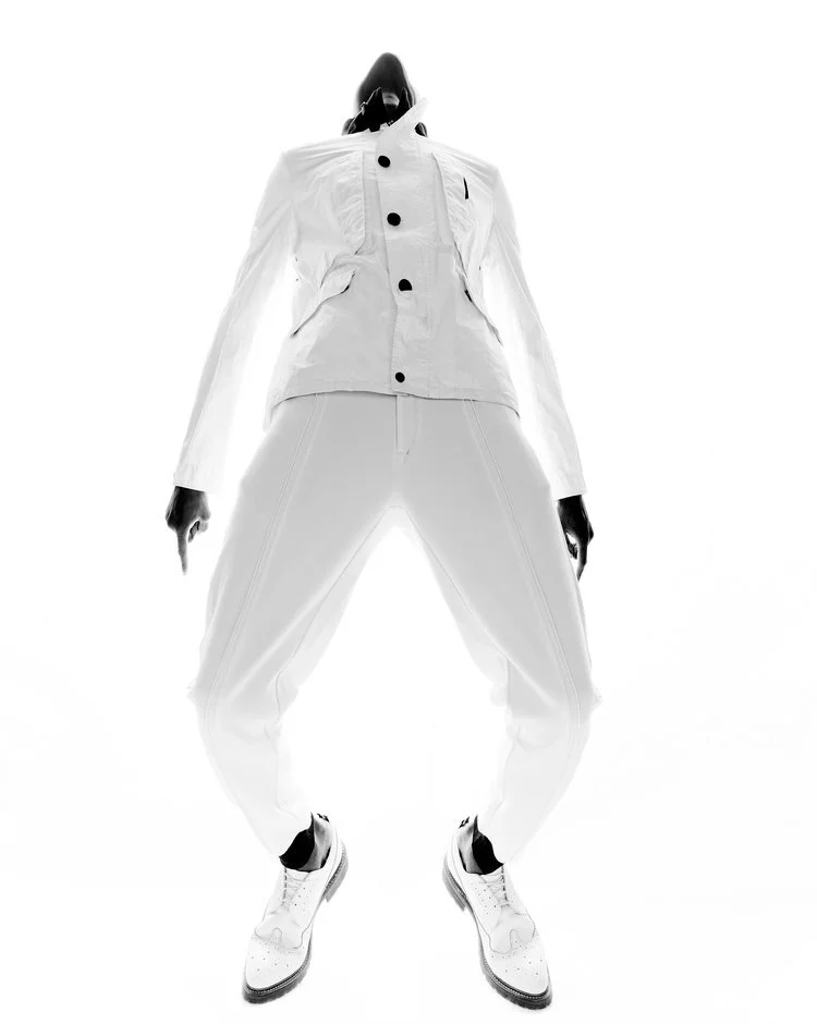 AMAZING_WHITE72594.jpg