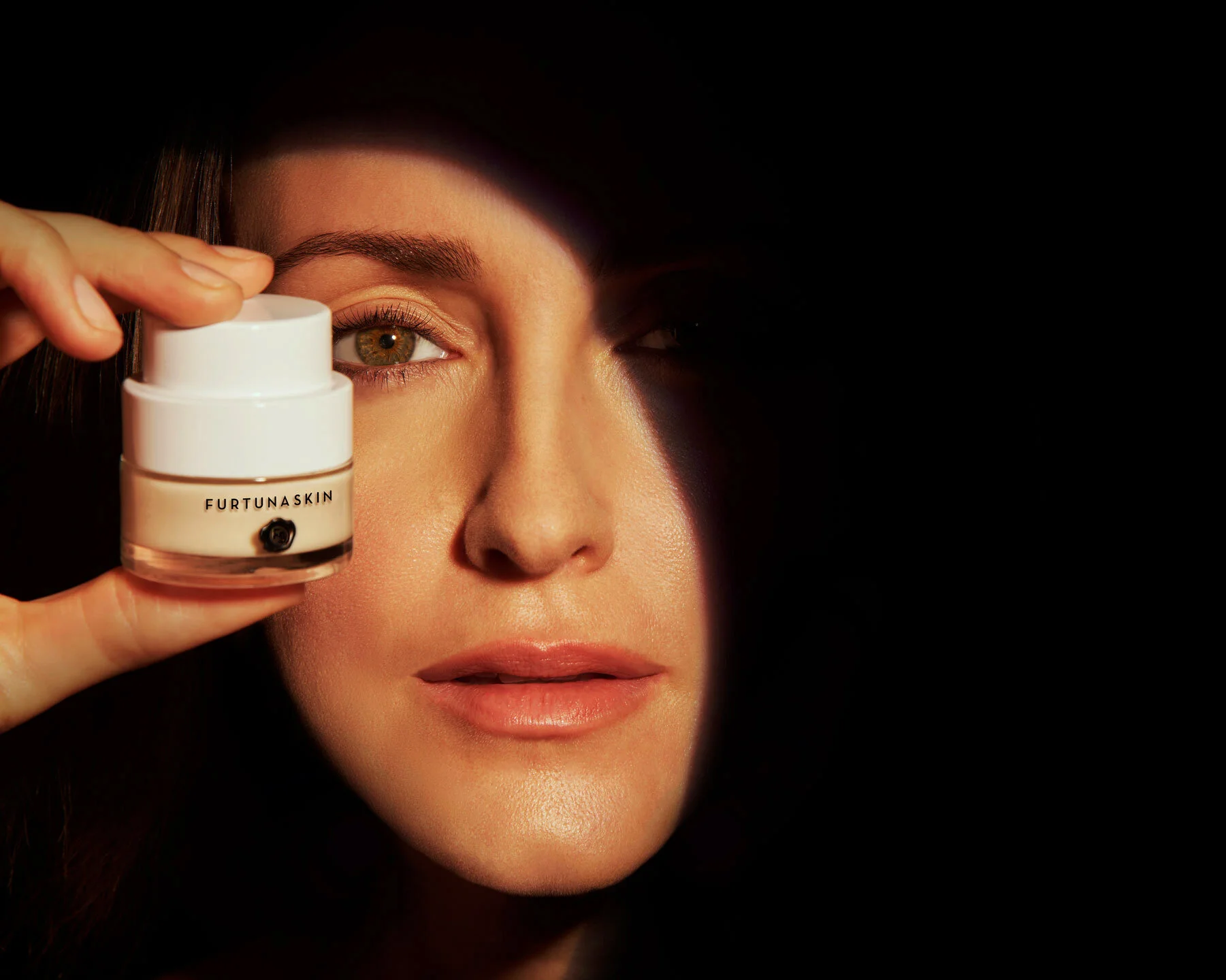 04_12_2021_LAFURTUNA_EYE CREAM_SUMMER_2021_026.jpg