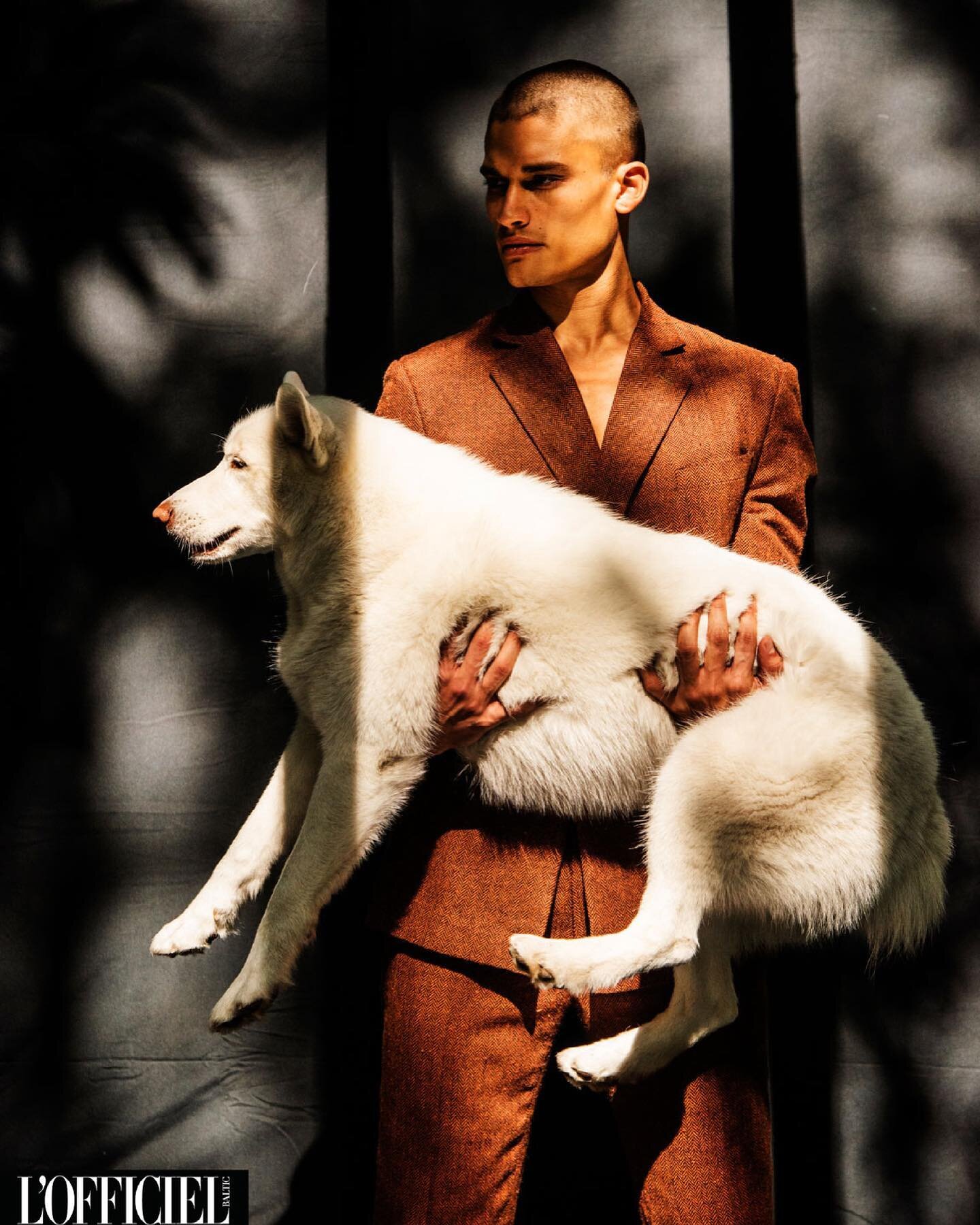 @lofficielbaltic with @michaelgioia_  #styling @mikestallingsny #grooming  @stephanieselan #production @firstoptionproductions #location @casanegramiami #mensfashion @marcushill107th #husky @kateryaninc