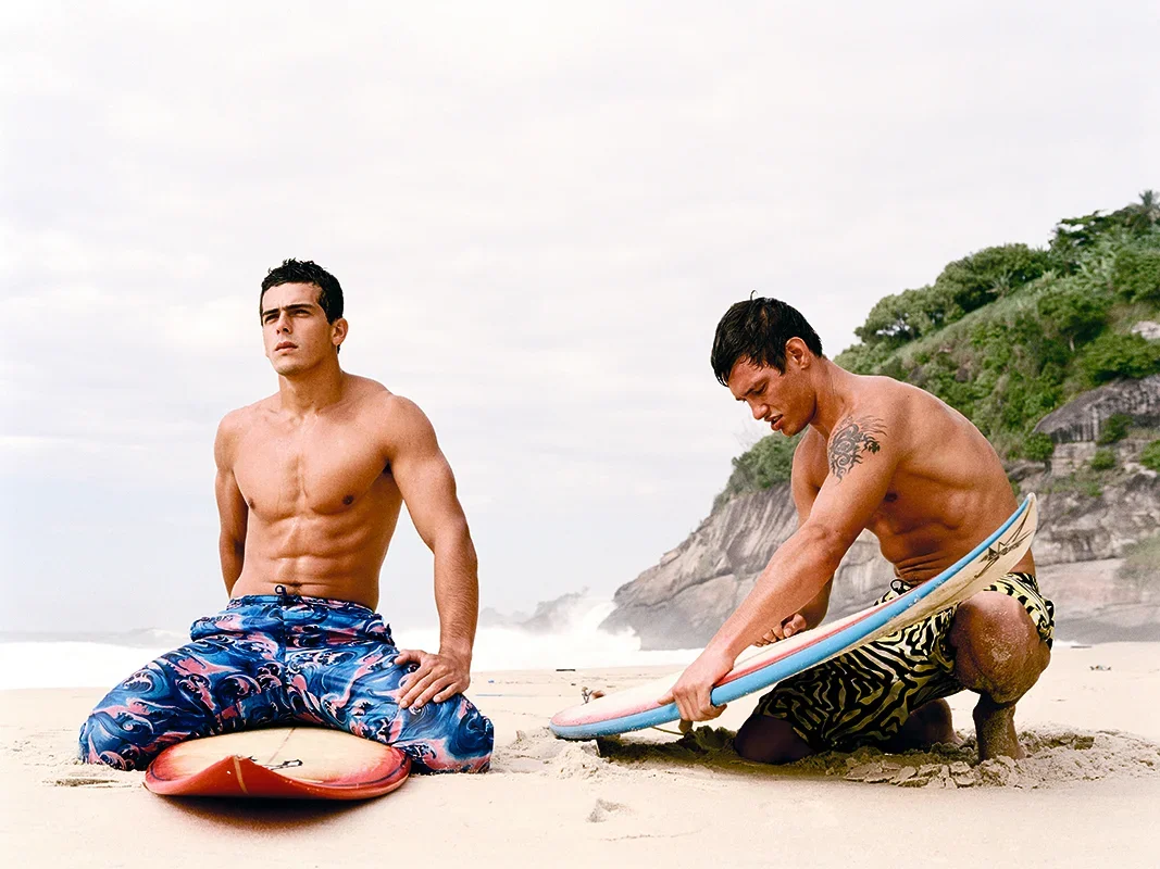OUT_MAGAZINE_BRAZIL_SPORTS_JAN_2003_001.jpg.webp