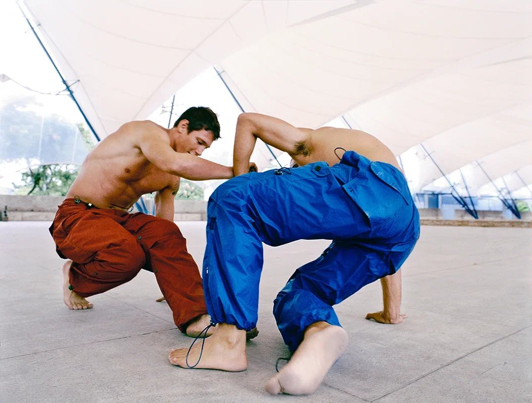 OUT_MAGAZINE_BRAZIL_SPORTS_JAN_2003_006.jpg.webp