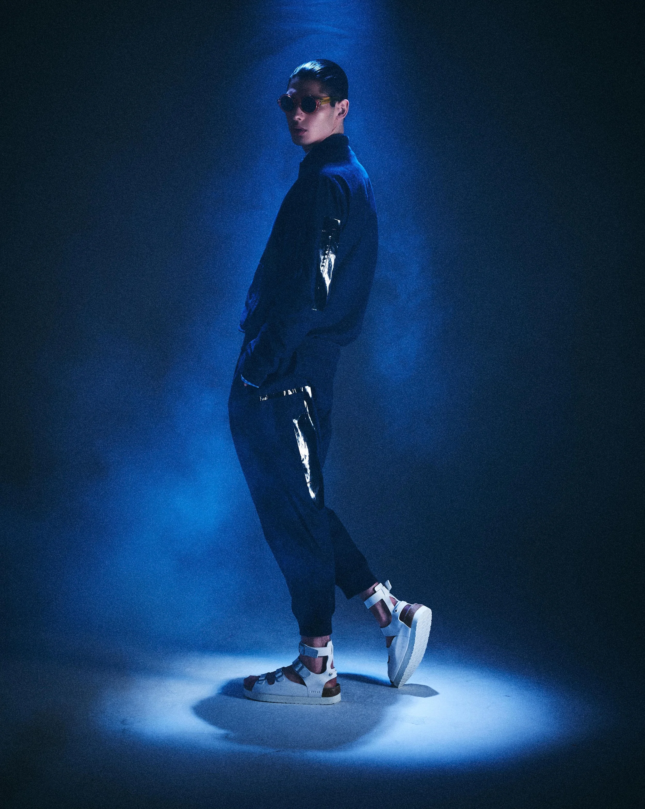 Amazing_Magazine_Blue_Man_2014_Shot_002_21276.jpg