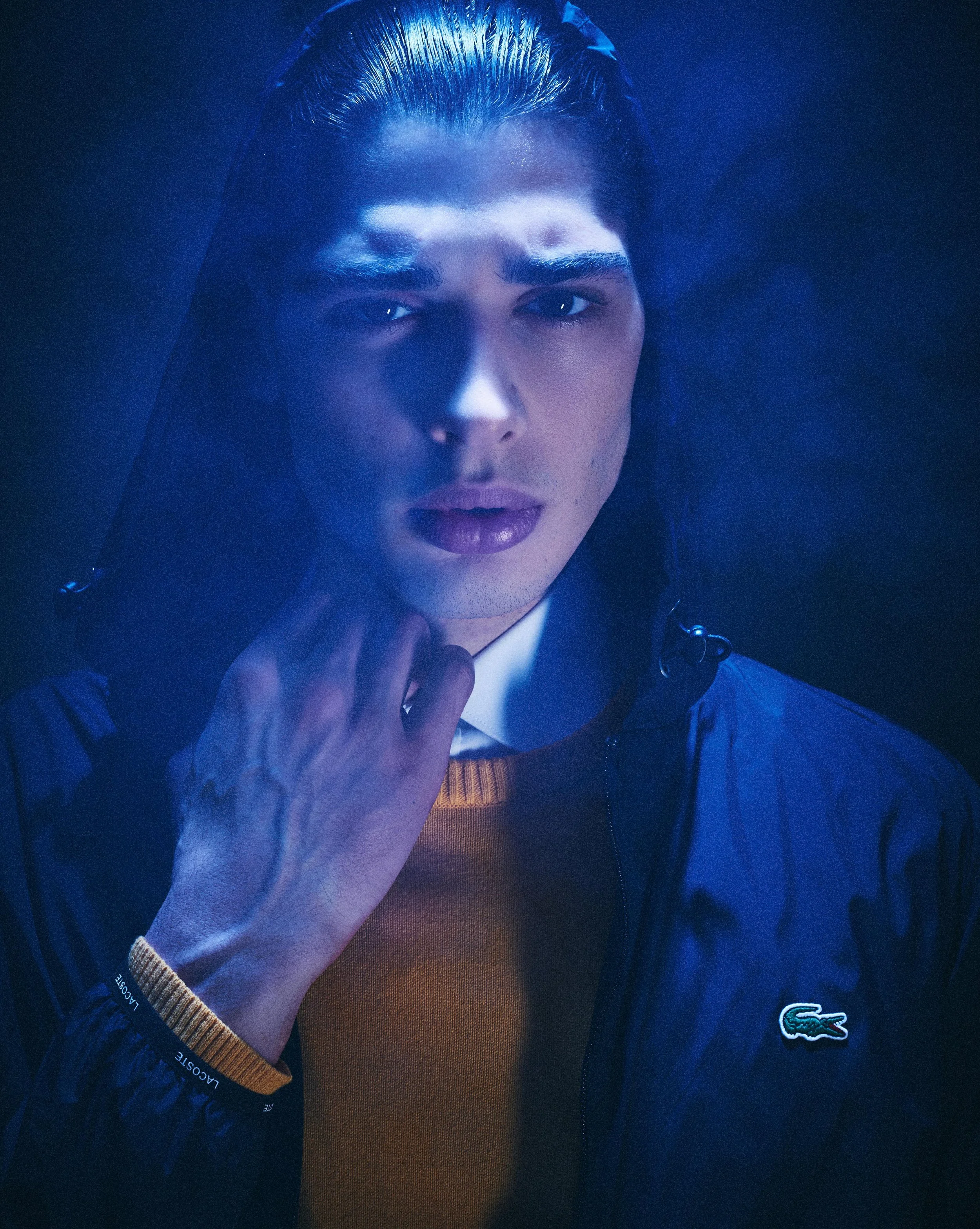 Amazing_Magazine_Blue_Man_2014_Shot_003_21359.jpg