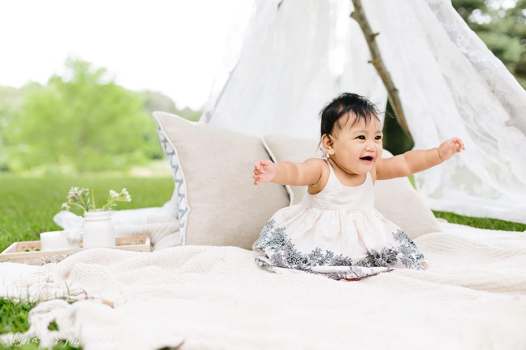 Grand Rapids Kid Photographer | Charlotte is 6 months! | Associate Alyssa