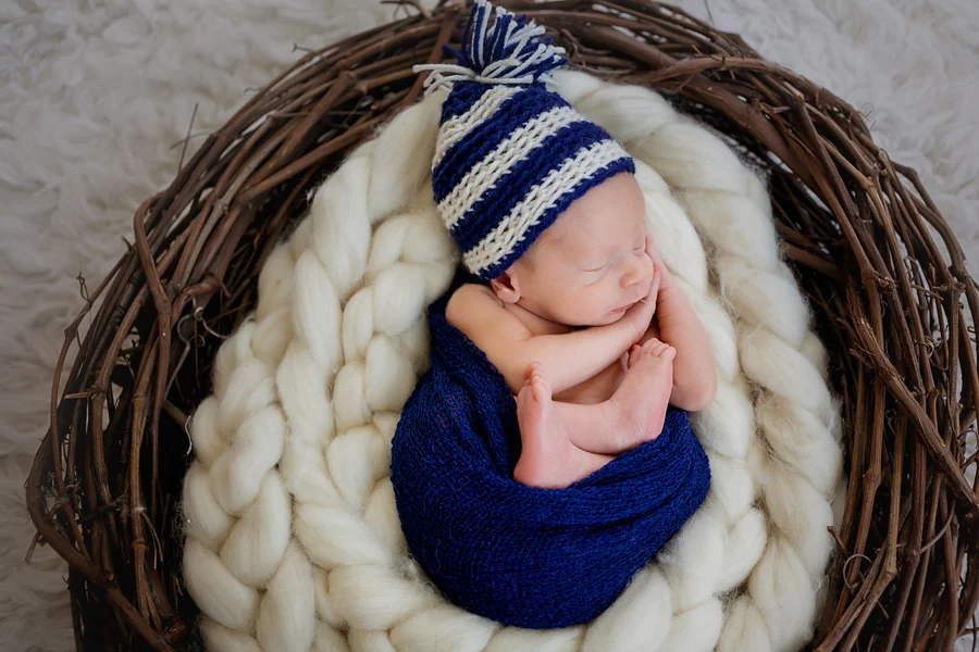 newbornboy11.jpg
