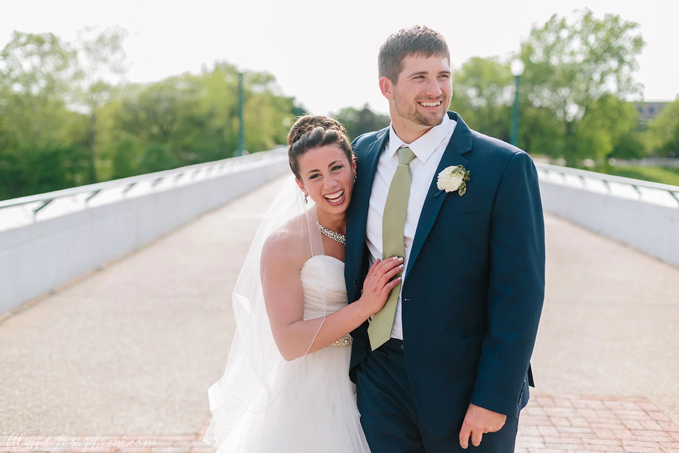 Bridge_Water_Place_Wedding_096.jpg