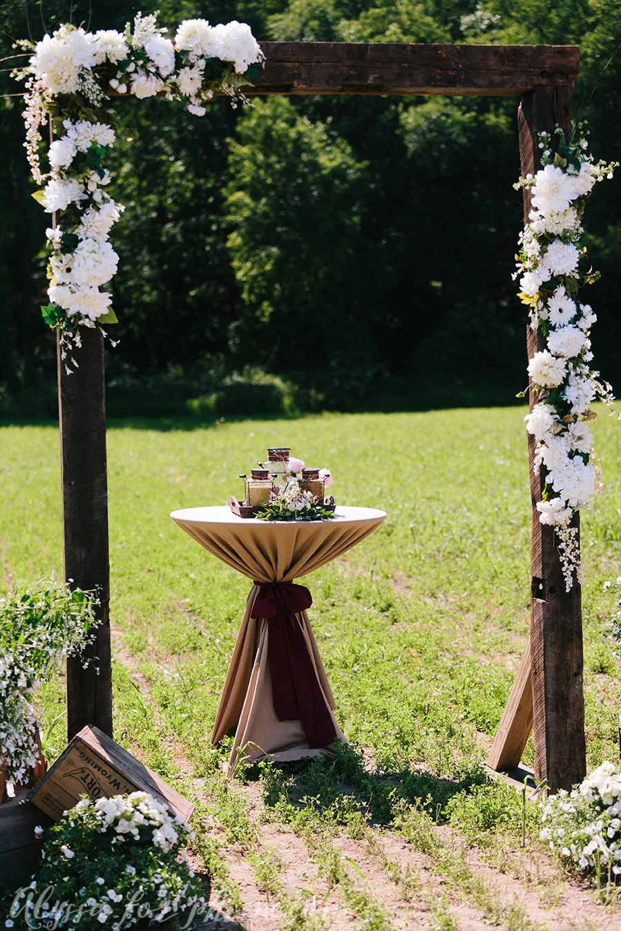 Michigan_Backyard_Wedding_058.jpg