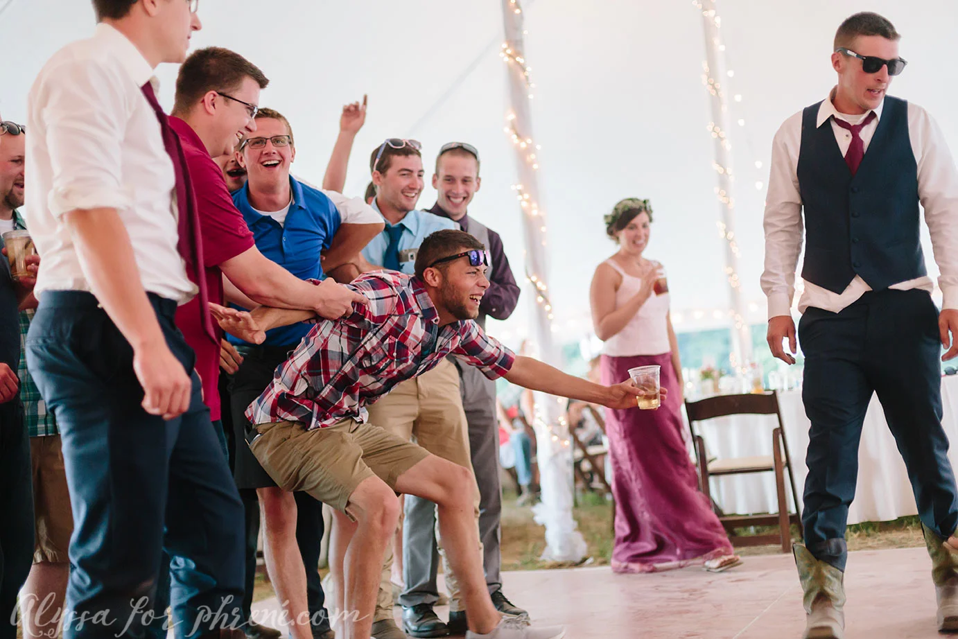 Michigan_Backyard_Wedding_128.jpg