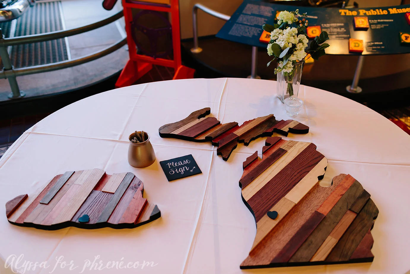 Grand_Rapids_Public_Museum_Wedding_082.jpg