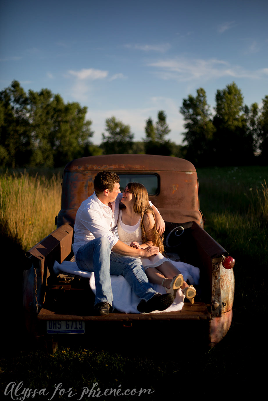 Grand_Rapids_Engagment_Photographer08.jpg