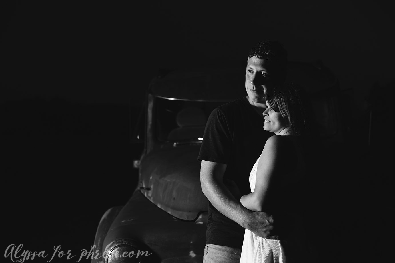 Grand_Rapids_Engagment_Photographer35.jpg