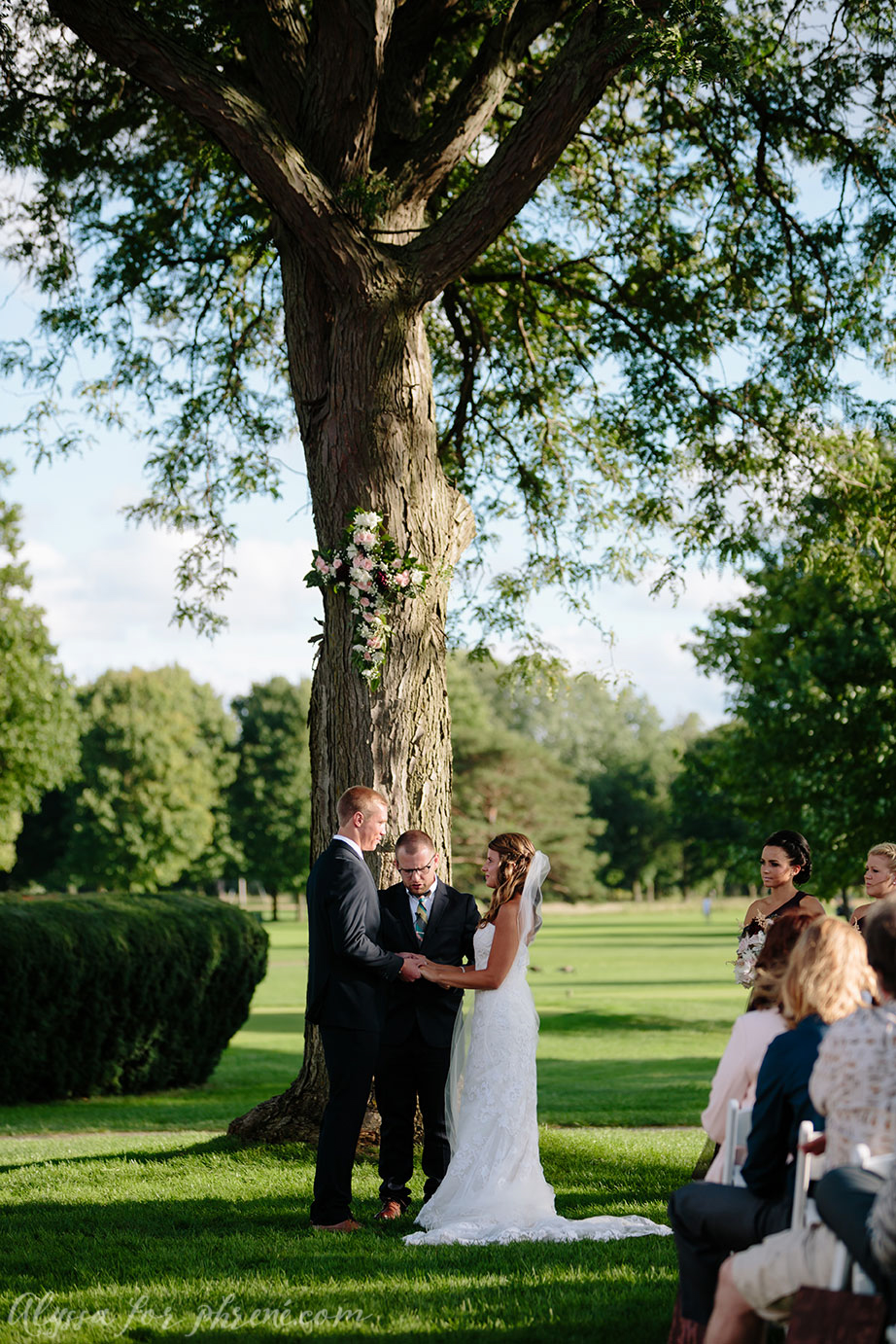 Sunnybrook_Country_Club_Wedding095.jpg