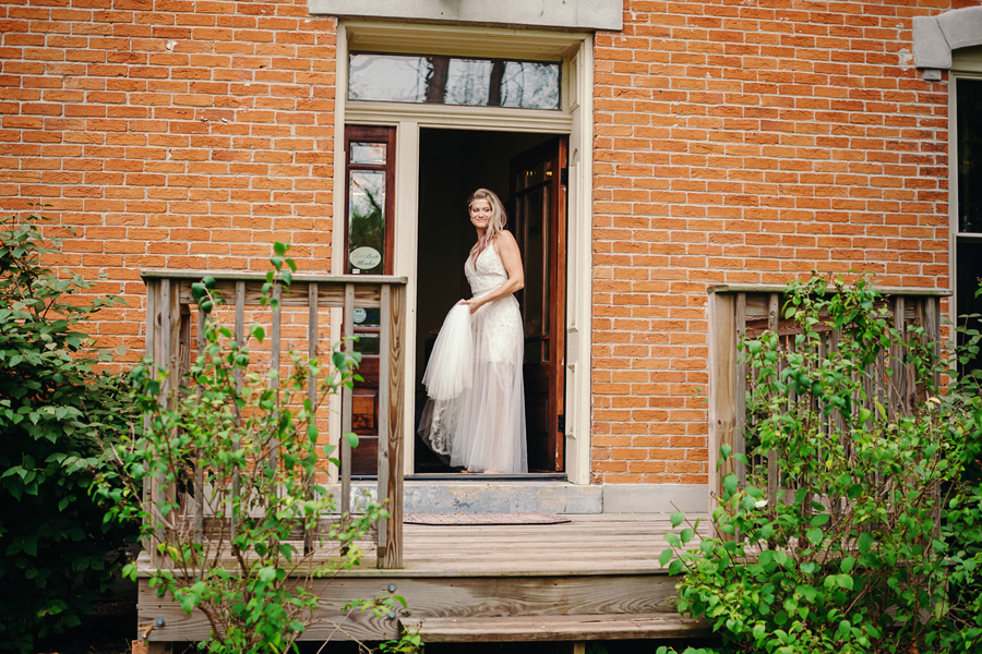 Bohemian-Lake-Michigan-Beach-Wedding011.jpg