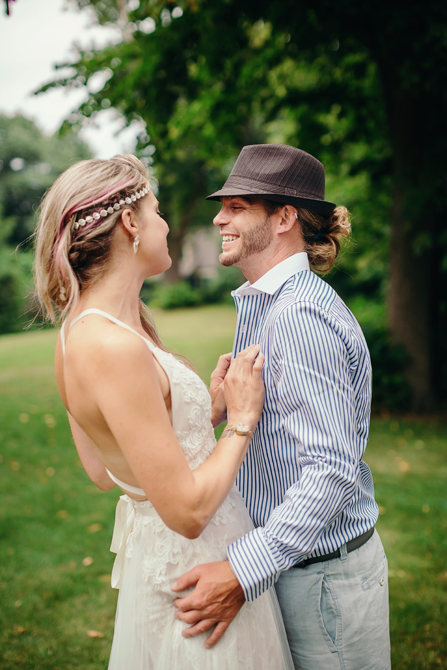 Bohemian-Lake-Michigan-Beach-Wedding019.jpg