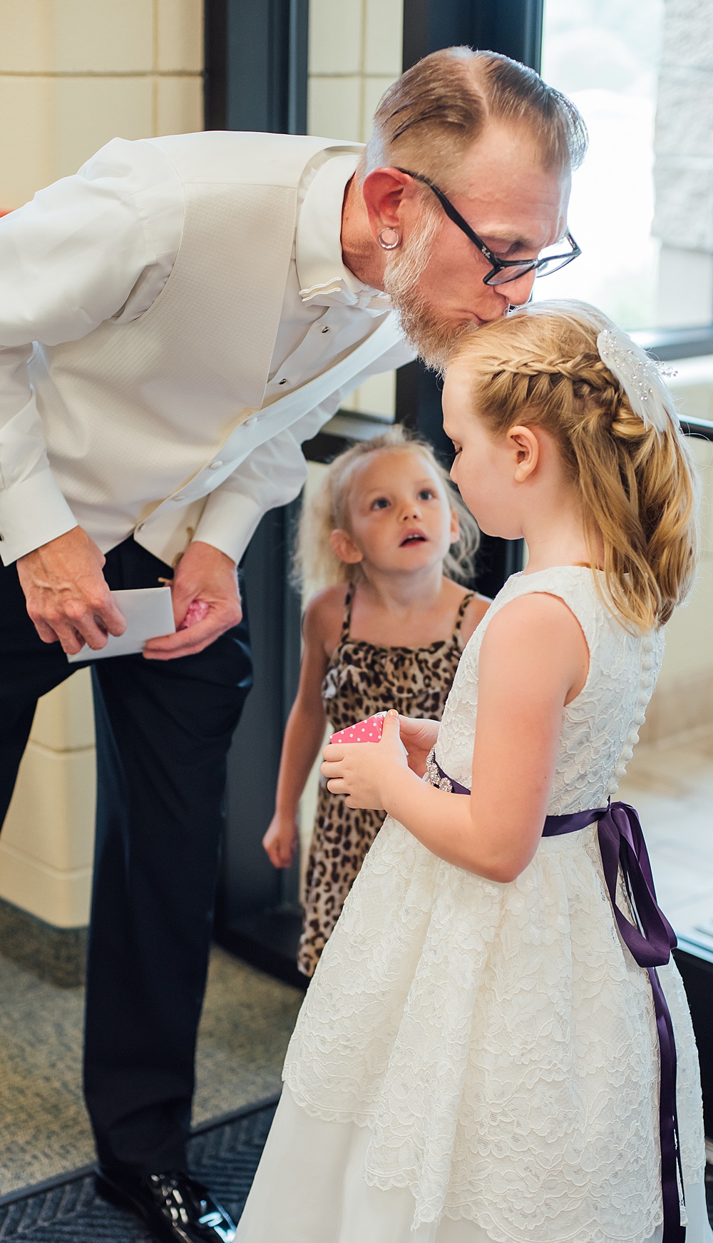 purple_Grand_Rapids_wedding_photography007.jpg