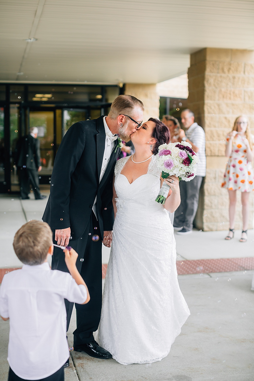 purple_Grand_Rapids_wedding_photography087.jpg