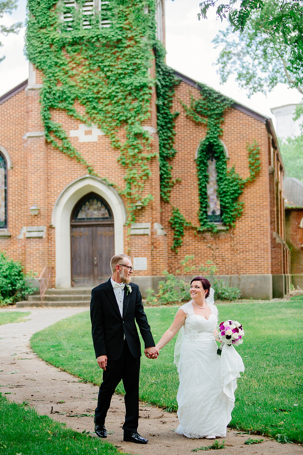 purple_Grand_Rapids_wedding_photography122.jpg