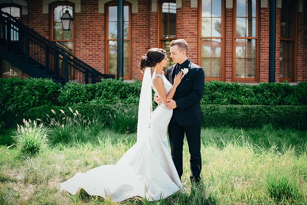 KalamazooCountryClub_Wedding_Photography048.jpg
