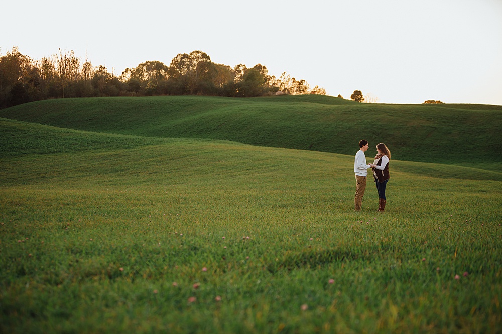 fall_apple_orchard_engagement-photography052.jpg