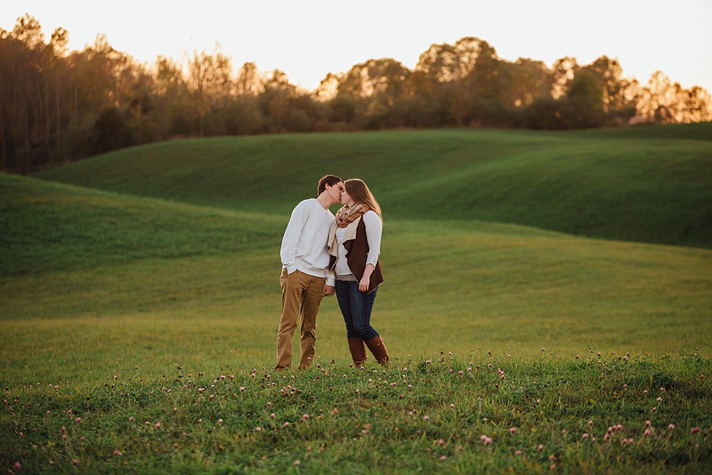 fall_apple_orchard_engagement-photography059.jpg