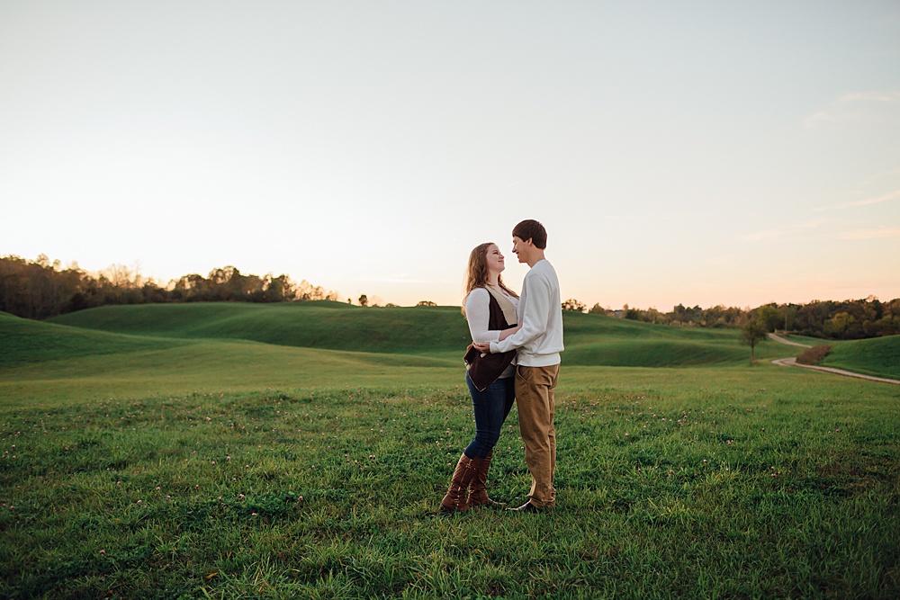 fall_apple_orchard_engagement-photography065.jpg