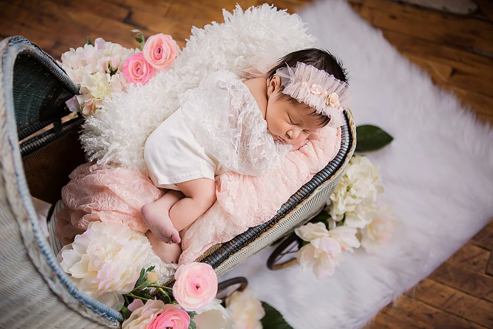 vibrant-colors- newborn-photography01.jpg