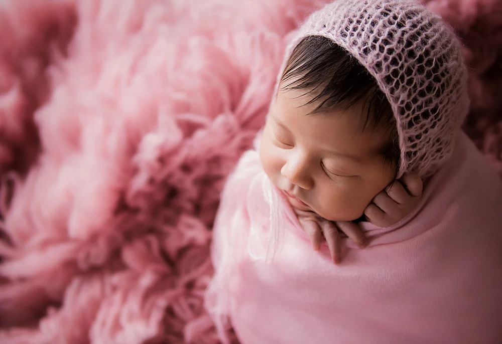 vibrant-colors- newborn-photography11.jpg
