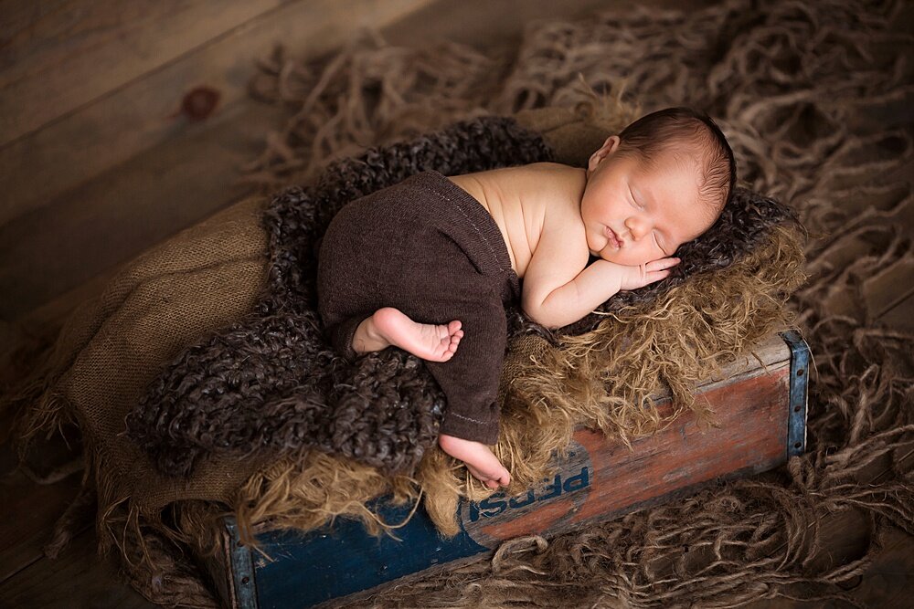 Grand_Rapids_Newborn_Photographer001.jpg