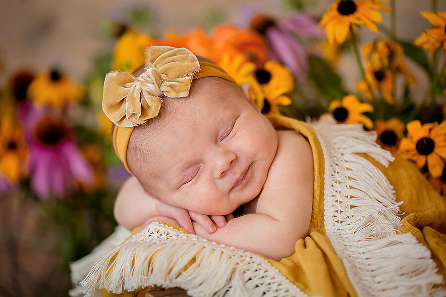 wildflower-mustard-yellow-newborn-photography.jpg