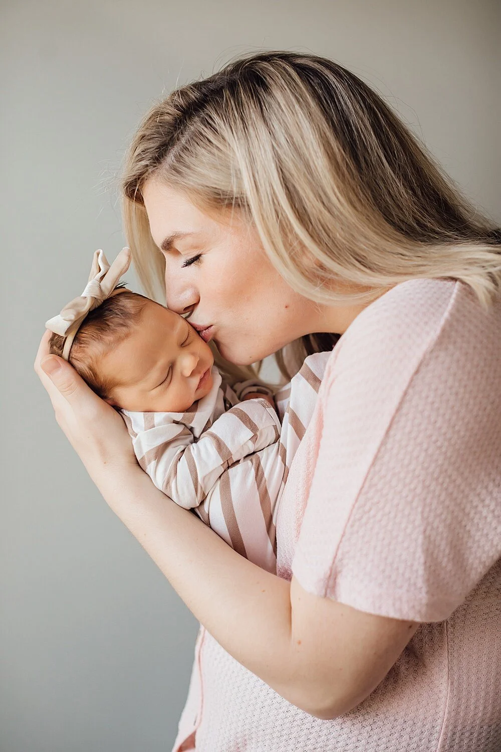 Grand_Rapids_Lifestyle_Newborn027.jpg