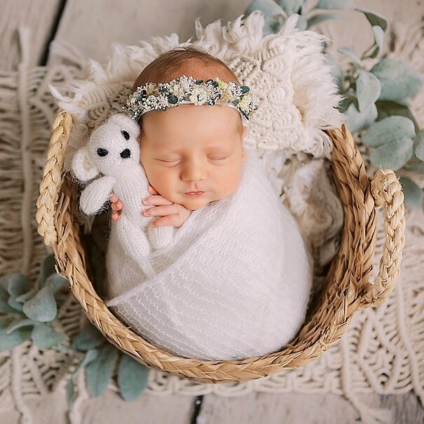 Little Miss. Oaklynn dreaming with her teddy💤🧸

.
.
.
.
.

 #babyfashion #newborn #newbornphotography #photography ##localphotographer #babyinspo #babyfever #westmichiganphotographer #photoshoot #photooftheday #trending #grandrapidsphotographer #gr