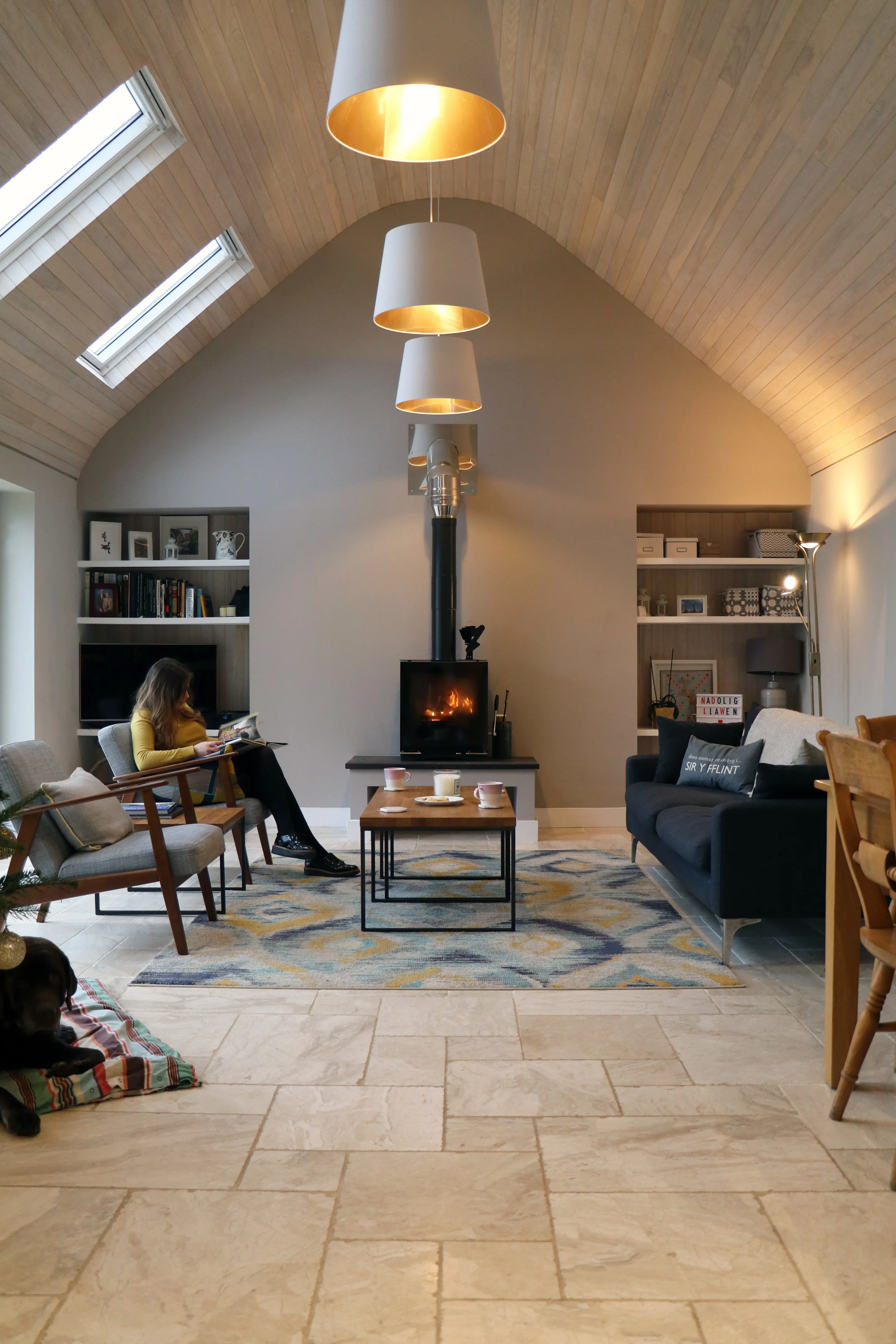  The 5m high vaulted ceiling is clad in American Ash timber. The flooring consists of random tumbled marble flagstones. 